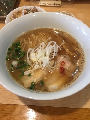 「醤油らーめん  750円」@麺屋 しゃもの写真