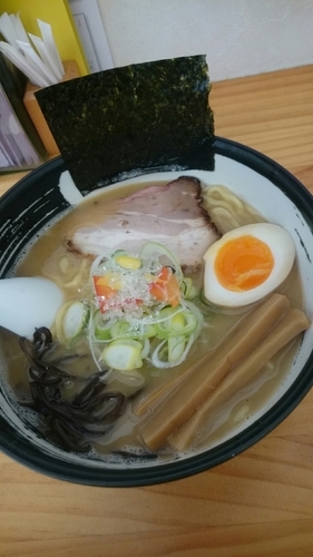 「とんこつこってり しょうゆ ８００円」@濃厚ラーメン じゅんの写真