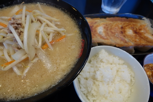 「味噌ラーメン500円（ランチ）」@麺や三笑 はじめの写真