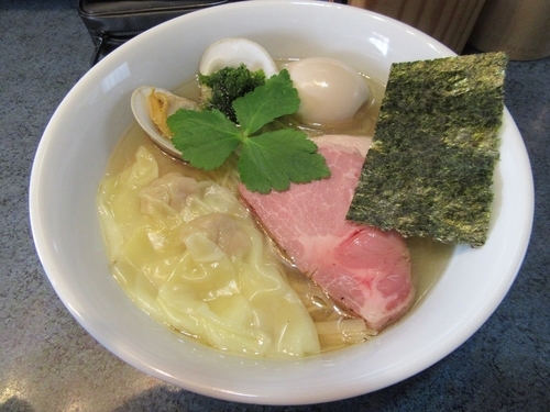 「特製塩らーめん（９８０円）」@とものもとの写真