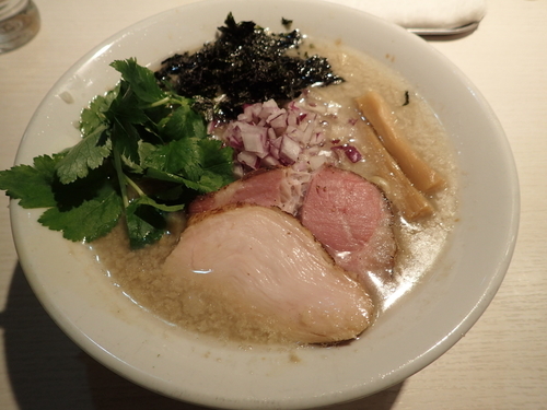 「サクマ式背脂煮干しラーメン『にぼっくす』　780円」@煮干し中華そば 一燈の写真