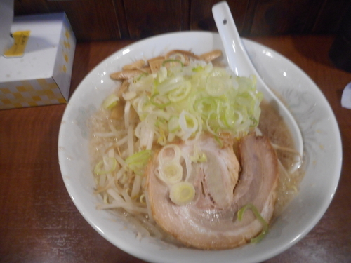 「しょうゆらーめん　７００円」@ぼすやの写真