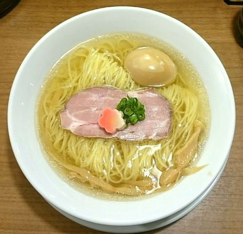 「鯛塩そば～半熟味玉付き～」@鯛塩そば 灯花 本店の写真