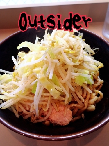 「まぜそば醤油(M)￥750」@The Outsidersの写真