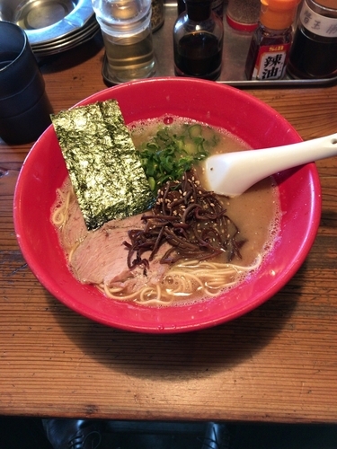 「ラーメン（650円）」@元祖長浜 大学ラーメンの写真