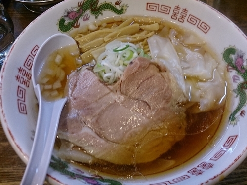 「ワンタン中華そば」@らあめん 寸八 総本店の写真