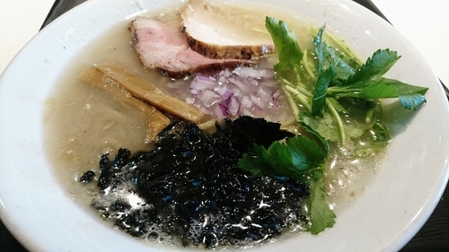 「サクマ式背油煮干ラーメン にぼっくす」@煮干し中華そば 一燈の写真