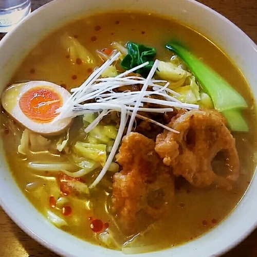 「レンコンカレーラーメン ７００円」@中華の福来軒の写真