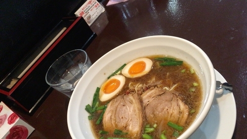 「アメリカンハーフチャーシュー味玉トッピング チャーシュー丼」@元祖名古屋 台湾ラーメン 味世 石神井公園店の写真