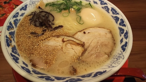 「亀王らーめん　とろ玉入り」@九州ラーメン亀王 堂島店の写真