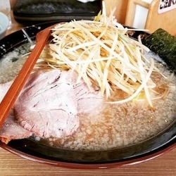 定番ラーメン中(醤油)+チャーシュー2枚+味玉+半ライス