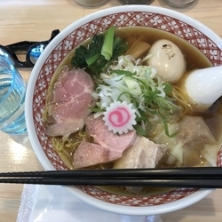 特製中華そば980円 大盛100円