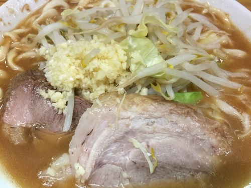 「小ラーメン＋ニンニク」@ラーメン二郎 赤羽店の写真