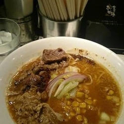 味噌中華＋牛肉増し