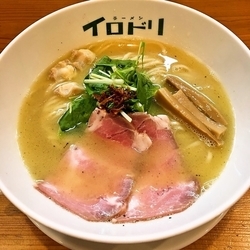 イロドリラーメン