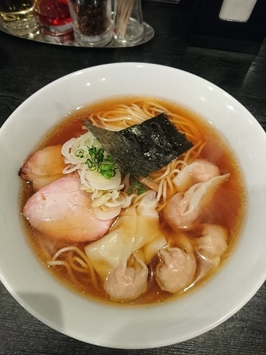 「ワンタンメン(醤油) 880円」@支那ソバ 小むろの写真