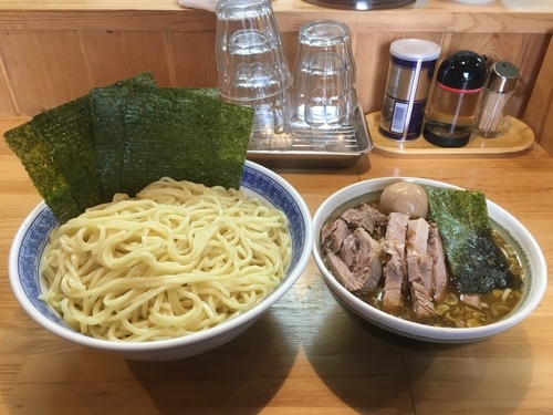 「チャーシューつけ麺＋海苔＋味付玉子＋beer」@自家製中華そば としおかの写真