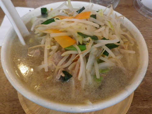 「たっぷり野菜タンメン」@らーめんshigetomiの写真