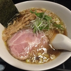 アゴ醤油そば（￥750）