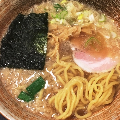 「背脂醤油らーめん」@らーめん 大葉の写真