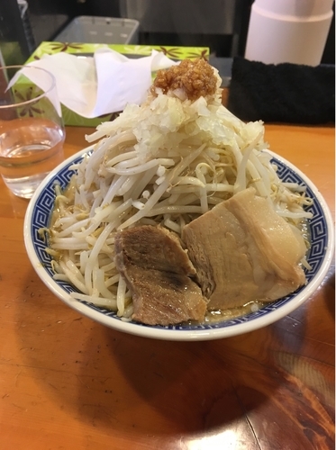 「ラーメン にんにく少なめ」@山勝角ふじ 新松戸店の写真