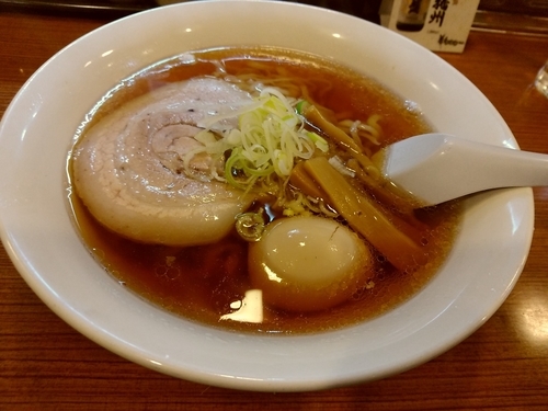 「らーめん(並盛・200g)630円→0円」@手打ちらーめん はやぶさの写真