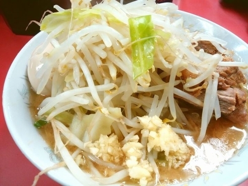 「小ぶた（ヤサイ、ニンニク少し）＋味付玉子」@ラーメン二郎 環七一之江店の写真