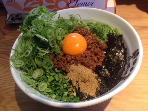 「九条ネギ増し台湾混ぜそば」@麺屋こころ 梅ヶ丘店の写真