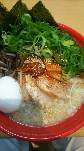 「特製赤丸 大盛り 青ネギ」@IPPUDO NOODLE EXPRESS 蓮田SA店の写真