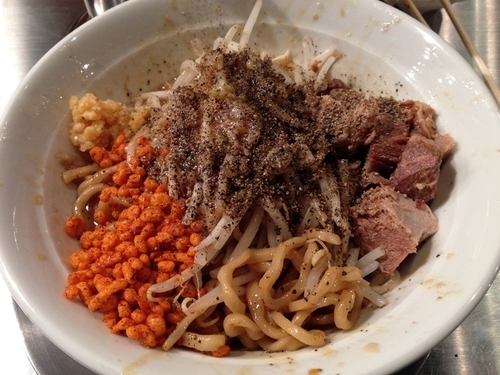 「油そば小」@ジロリアン 町屋店の写真