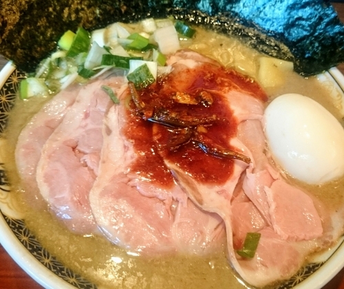 「すごい塩煮干しラーメン（大盛り無料）」@すごい煮干ラーメン 凪 秋葉原UDX店の写真