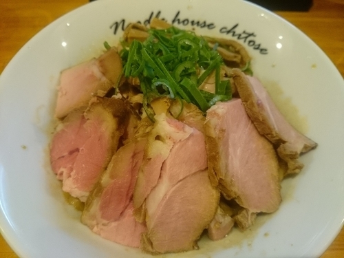 「油そば￥700＋チャーシュー￥250＝￥950」@麺庵ちとせの写真