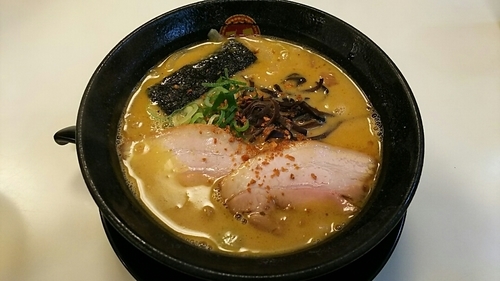 「カレーラーメン」@博多とんこつラーメン まるせん 藤江店の写真