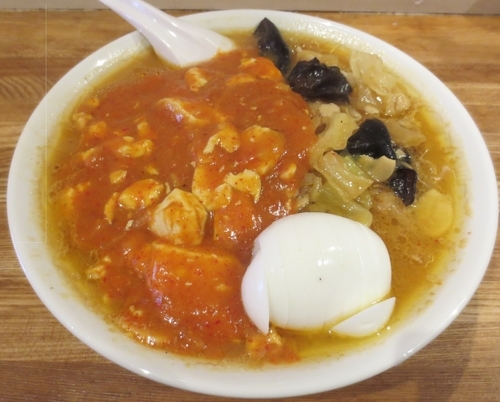 「麻婆辛味噌ラーメン＋サービス玉子　800円」@東京味噌らーめん萬馬軒花橙の写真