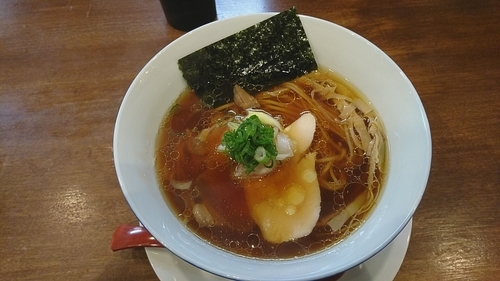 「醤油らぁ麺」@麺や維新の写真