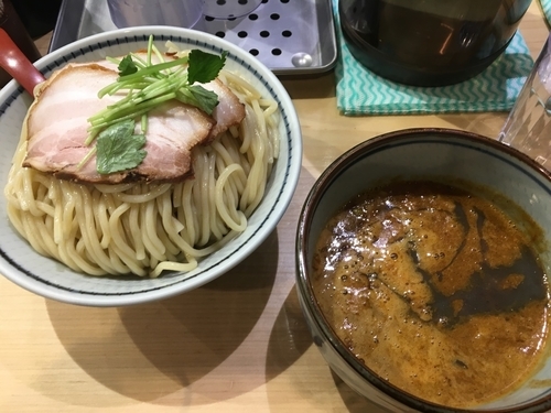 「辛つけ麺 ［ 大盛り ］」@煮干麺 月と鼈の写真