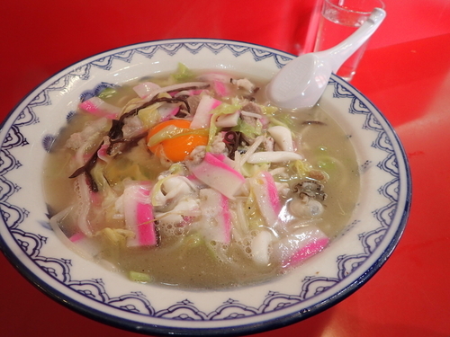 「特製ちゃんぽん（９００円）」@思案橋ラーメンの写真