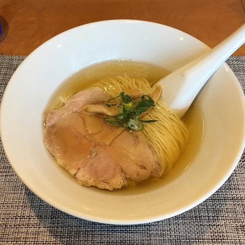 「塩煮干し中華そば　￥６５０」@柴崎亭の写真