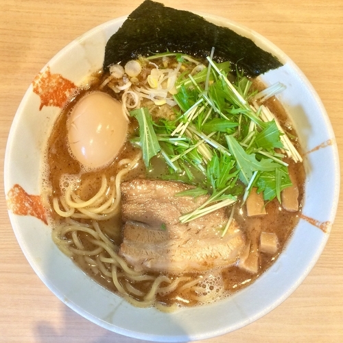 「らーめん ¥750円（味付玉子＋100円）」@麺処つむじの写真