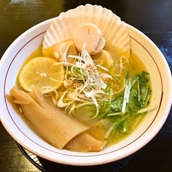 ホタテ塩ラーメン