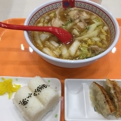 おいしいラーメン 餃子セット