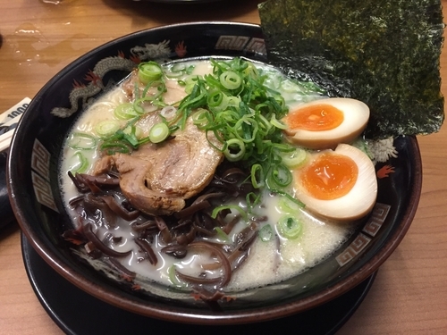 「とんこつスペシャルトッピングネギ」@赤ちょうちんの写真