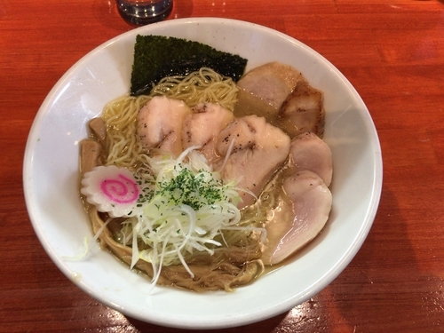 「淡麗中華そば」@中華そば 輝羅の写真