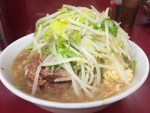 「ラーメン（ﾔｻｲ ﾆﾝﾆｸ）」@ラーメン二郎 相模大野店の写真