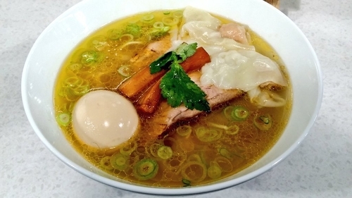 「特製塩ラーメン」@ラーメン星印の写真