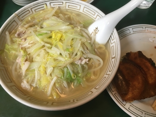 「タンメン680円、餃子600円」@餃子の店 おけ以の写真