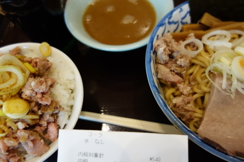 「ハーフ油そばセット 830円」@兎に角 another leafの写真