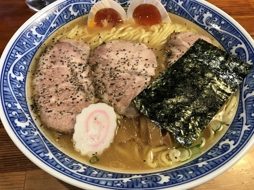 「特製中華そば」@中華そば 青葉 八王子店の写真