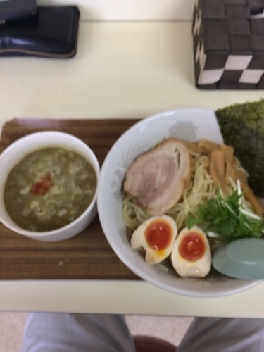 「煮干鶏白湯塩つけ麺」@らぁ麺 とりぷるの写真