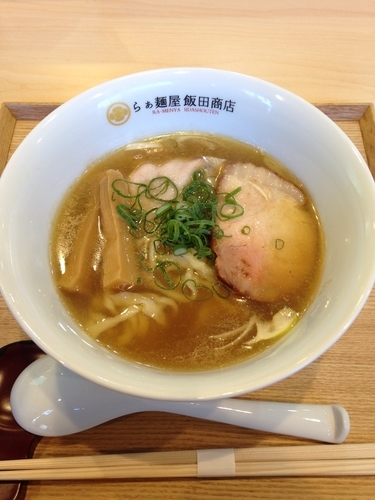 「煮干しらぁめん」@飯田商店 湯河原本店の写真